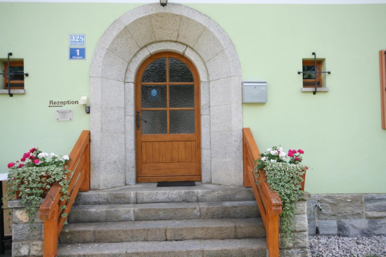 Familienappartements Eder - Free Entry To Tauern Spa Kaprun Included Exterior photo